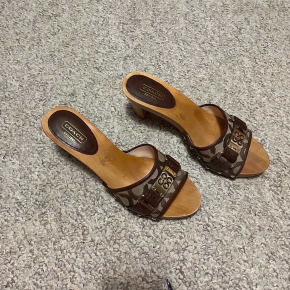 Coach clogs brand new without box - Picture 2 of 3